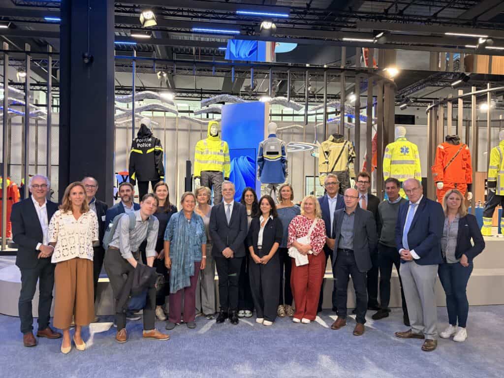 CEMATEX & EURATEX immerse the EU Commission into the factory